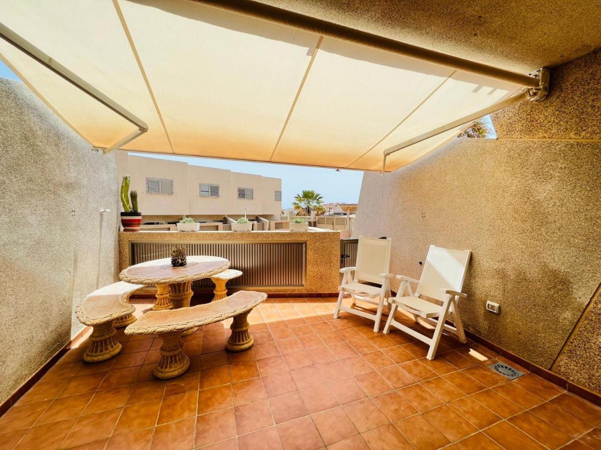 Apartamentos Vista Marina - El Medano 외부 사진