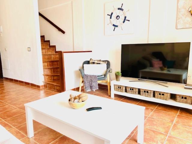 Apartamentos Vista Marina - El Medano 외부 사진