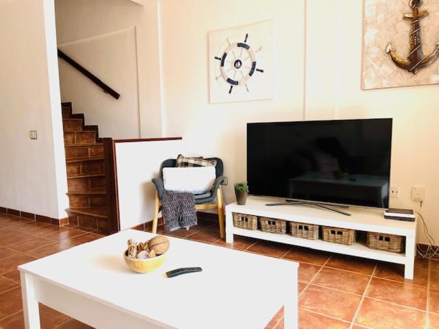 Apartamentos Vista Marina - El Medano 외부 사진