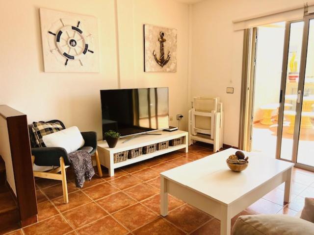Apartamentos Vista Marina - El Medano 외부 사진