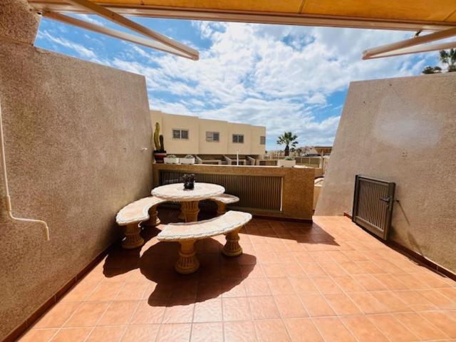 Apartamentos Vista Marina - El Medano 외부 사진